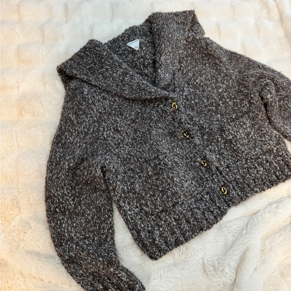 Bottega Veneta Knit with Knot Buttons - Picture 2 of 13